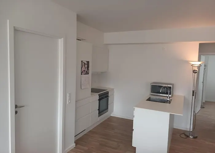 Cozy 15 Min To Center And Airport